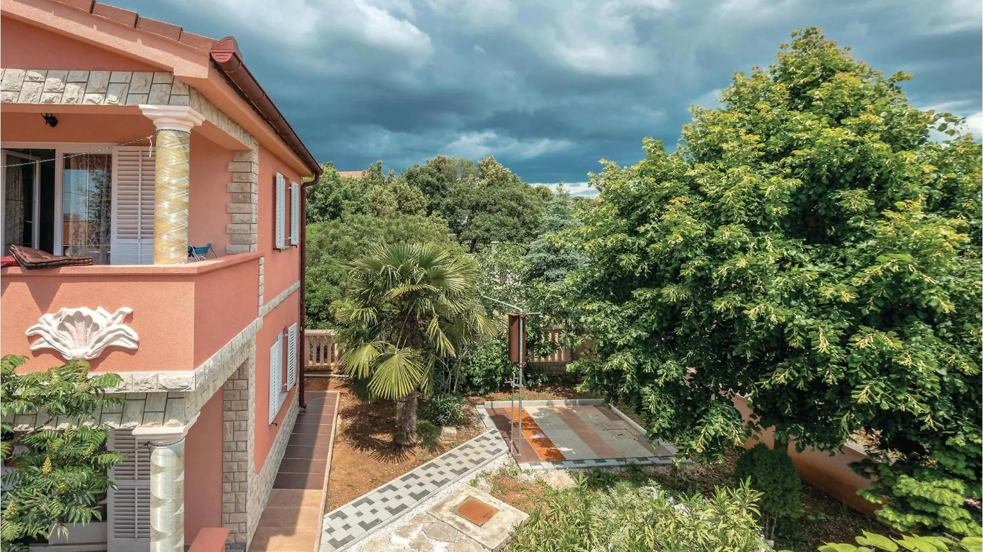 Lovely Apartment In Betiga With Wifi Barbariga 0*,