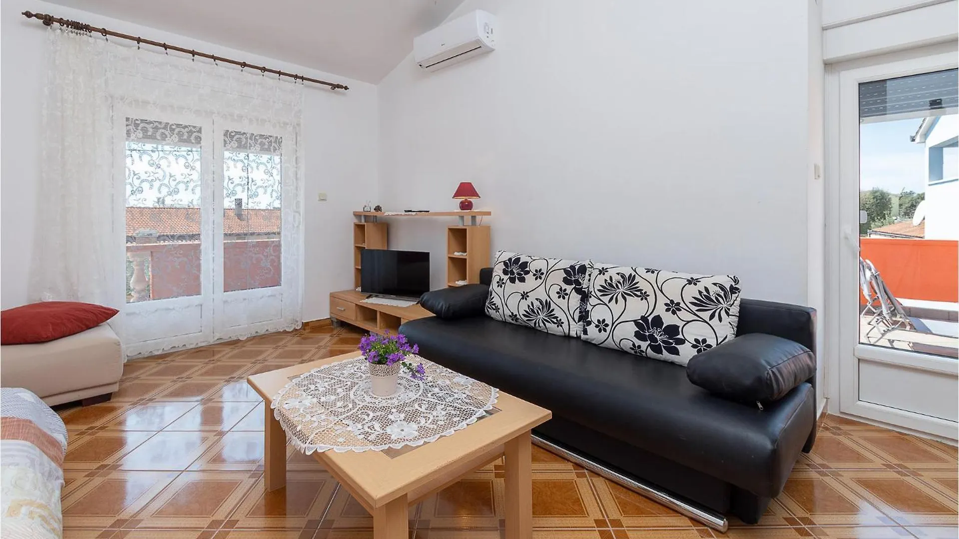 Lovely Apartment In Betiga With Wifi Barbariga