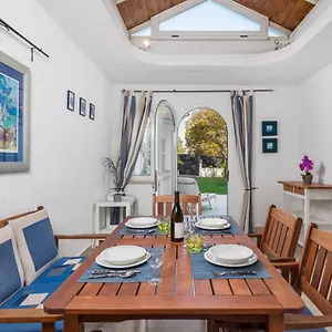 Rona Janja Apartment
